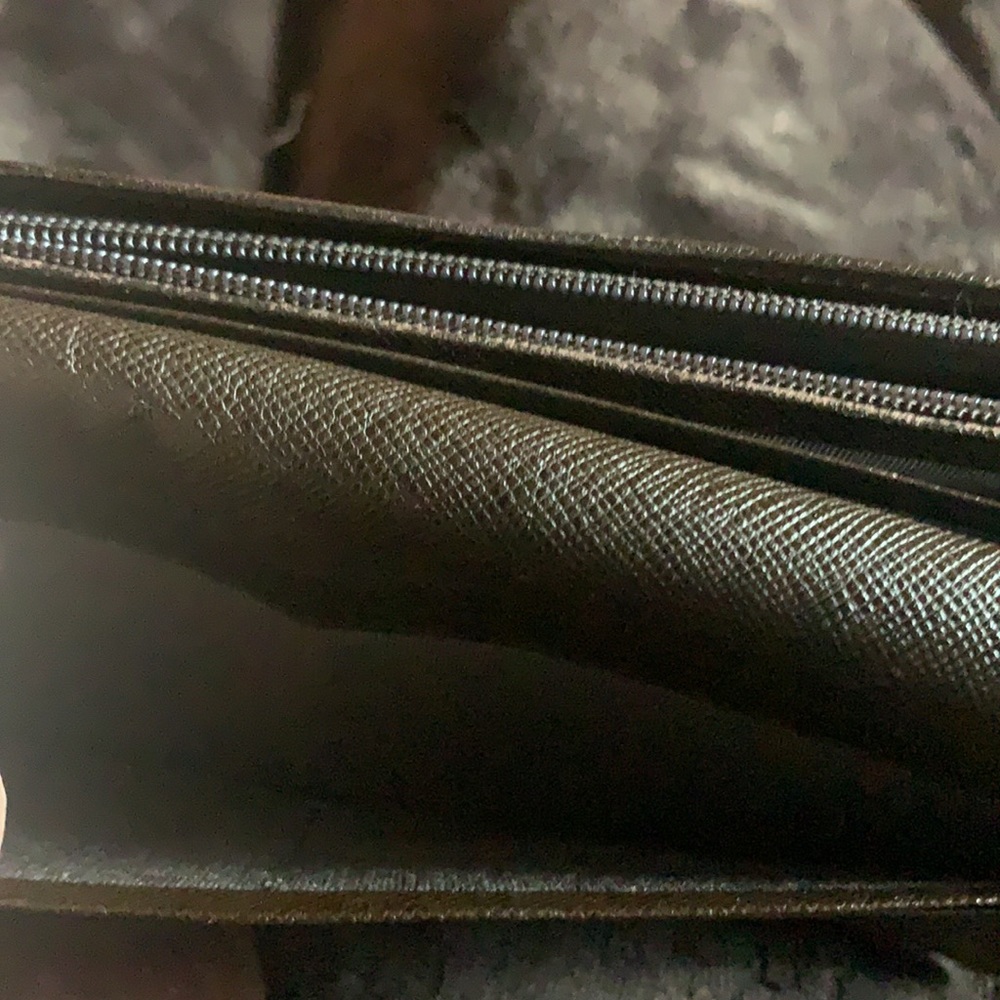 Burberry long bifold wallet - Picture 7 of 9